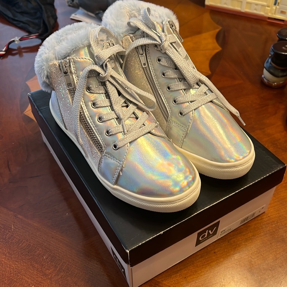 Dolce Vita Sumatra iridescent sneakers